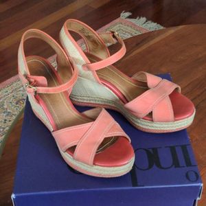 Clarks summer wedges